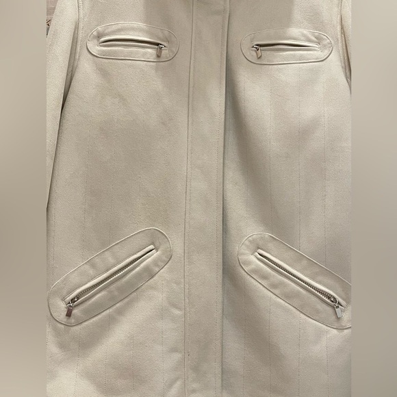 Gallery Womens Cream Faux Fur Faux Sued Trim Jacket EUC Zip ButtonWinter Warm Lg - Picture 4 of 12